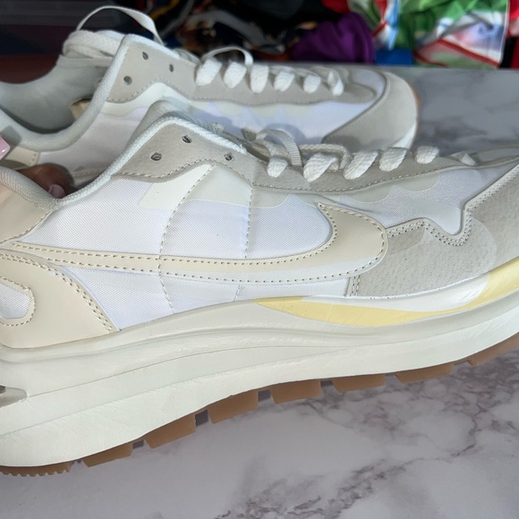 Nike x sacai VaporWaffle Men’s Size 9.5/Women’s Size 11 - Picture 3 of 4